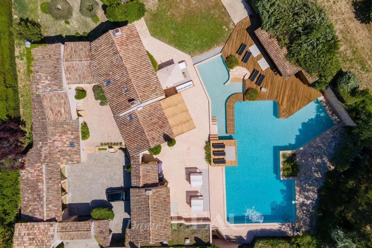 Maison de luxe à vendre à Aix-en-Provence, 4 690 000 €, Photo 1