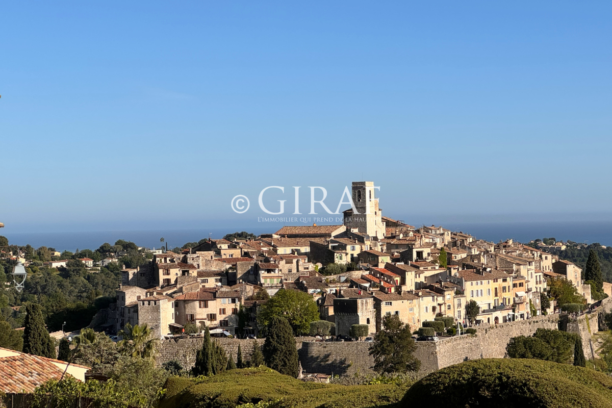 Luxury Apartment for sale in Saint-Paul-de-Vence, 240 000 €, Photo 2