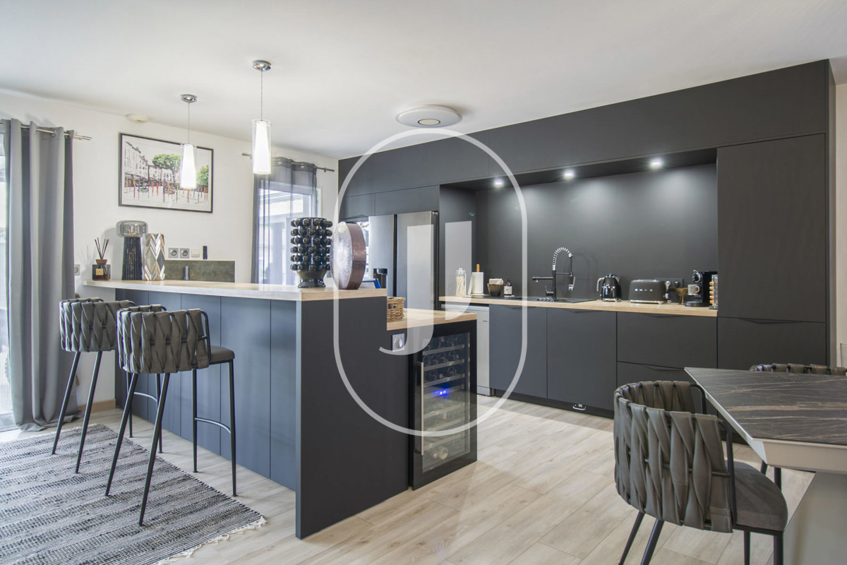 Maison de luxe à vendre à Cabrières-d'Avignon, 997 500 €, Photo 4