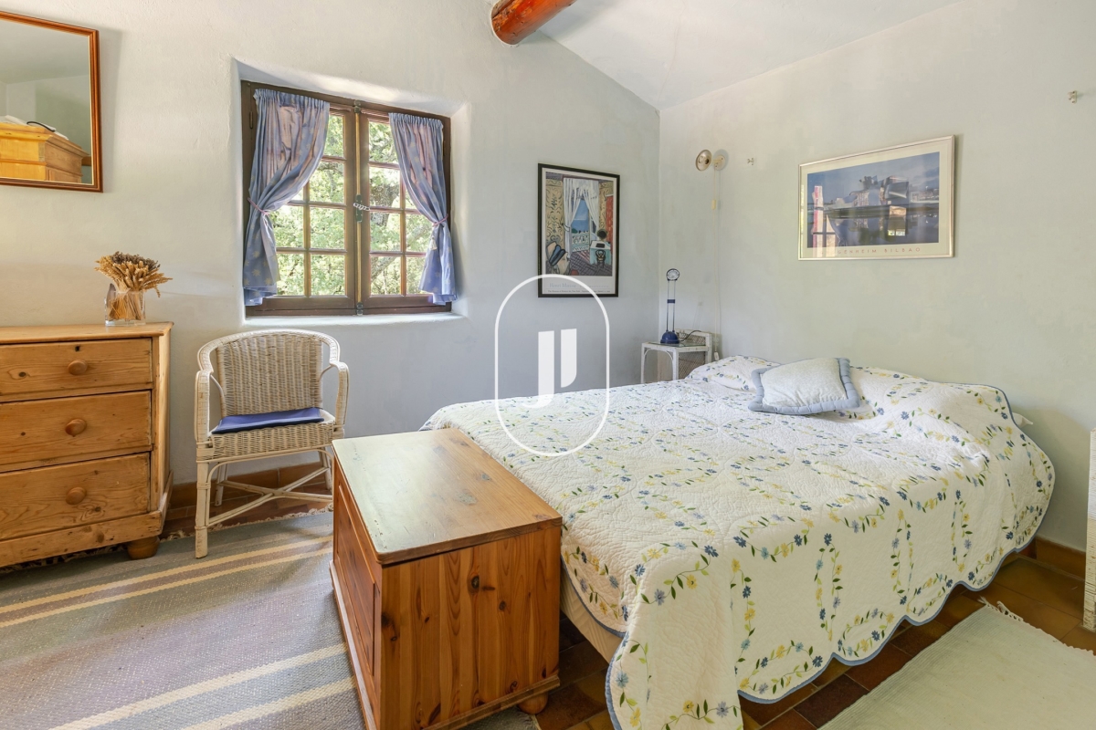 Maison de luxe à vendre à Lacoste, 680 000 €, Photo 6