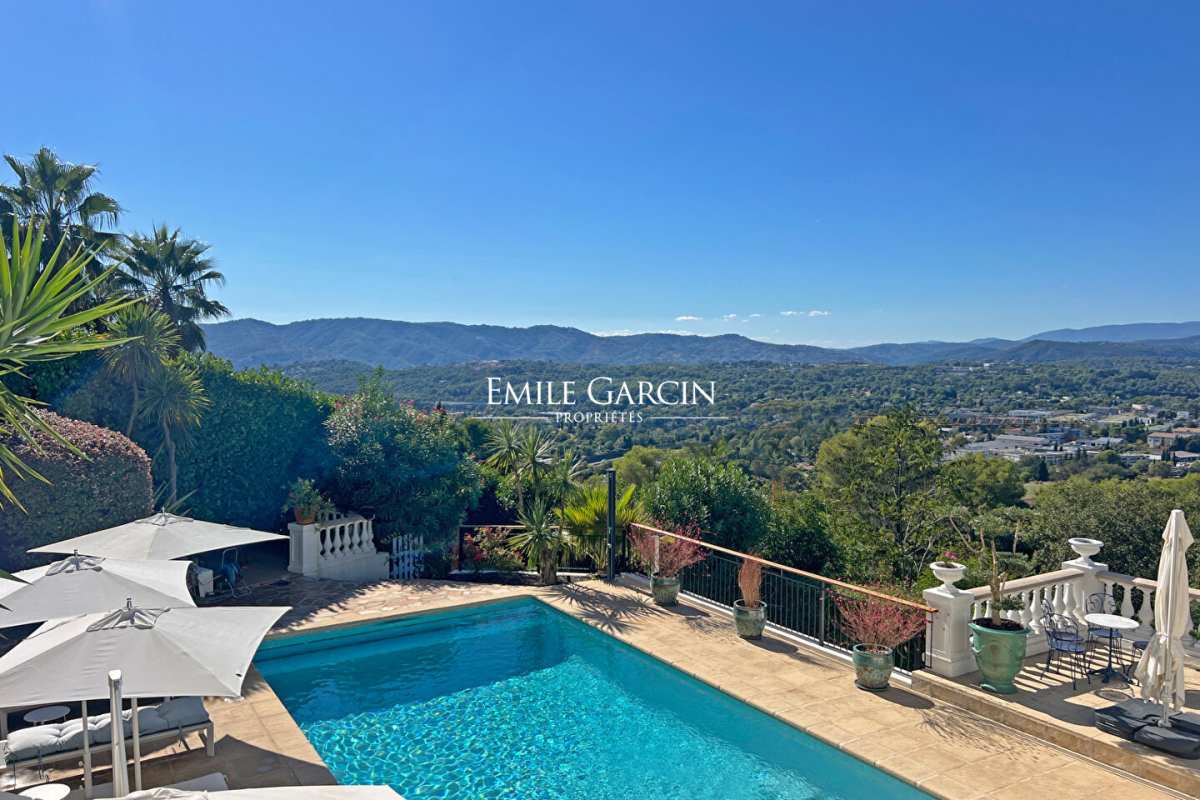 Maison de luxe à vendre à Mougins, 1 790 000 €, Photo 1