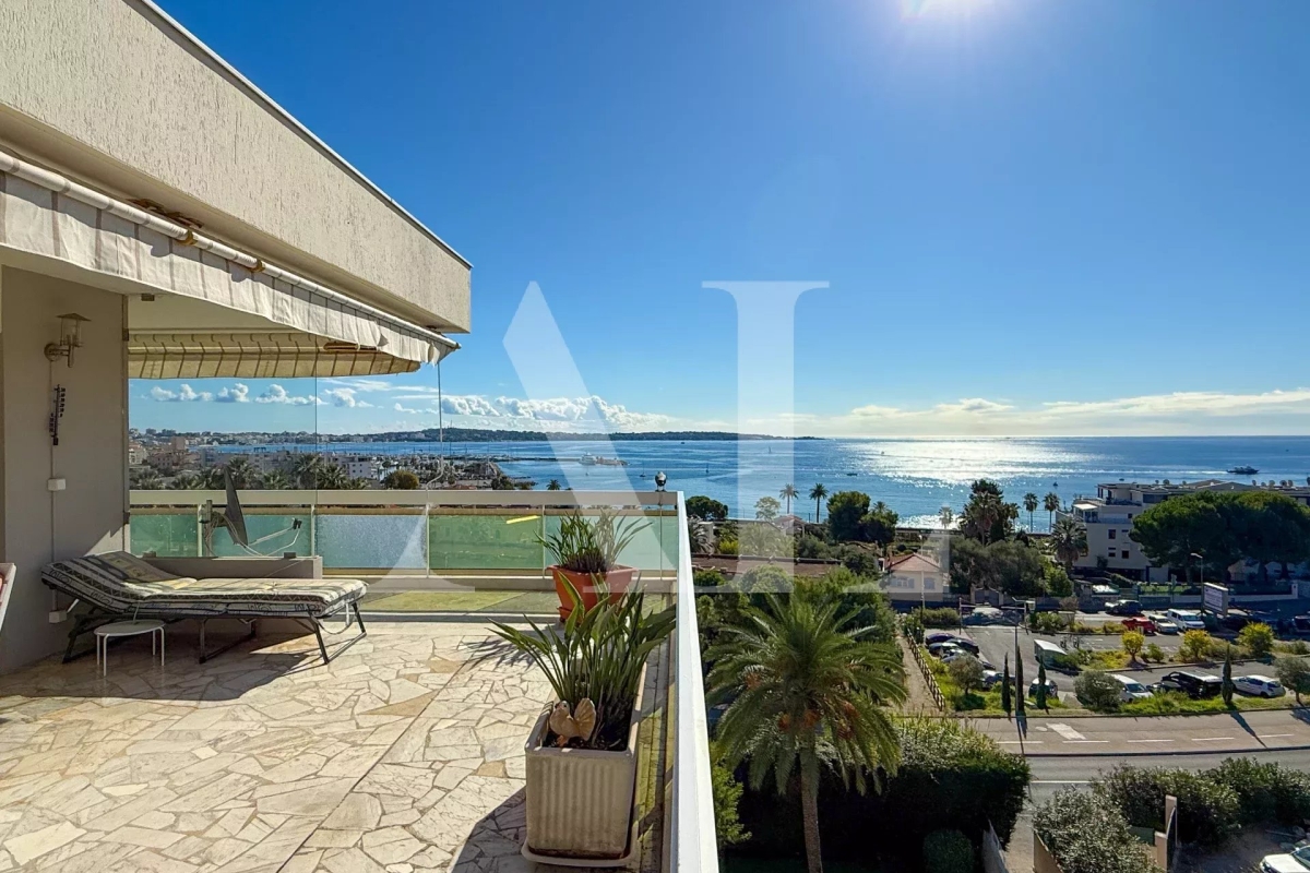 Appartement de luxe à vendre à Le Golfe Juan, 829 000 €, Photo 1