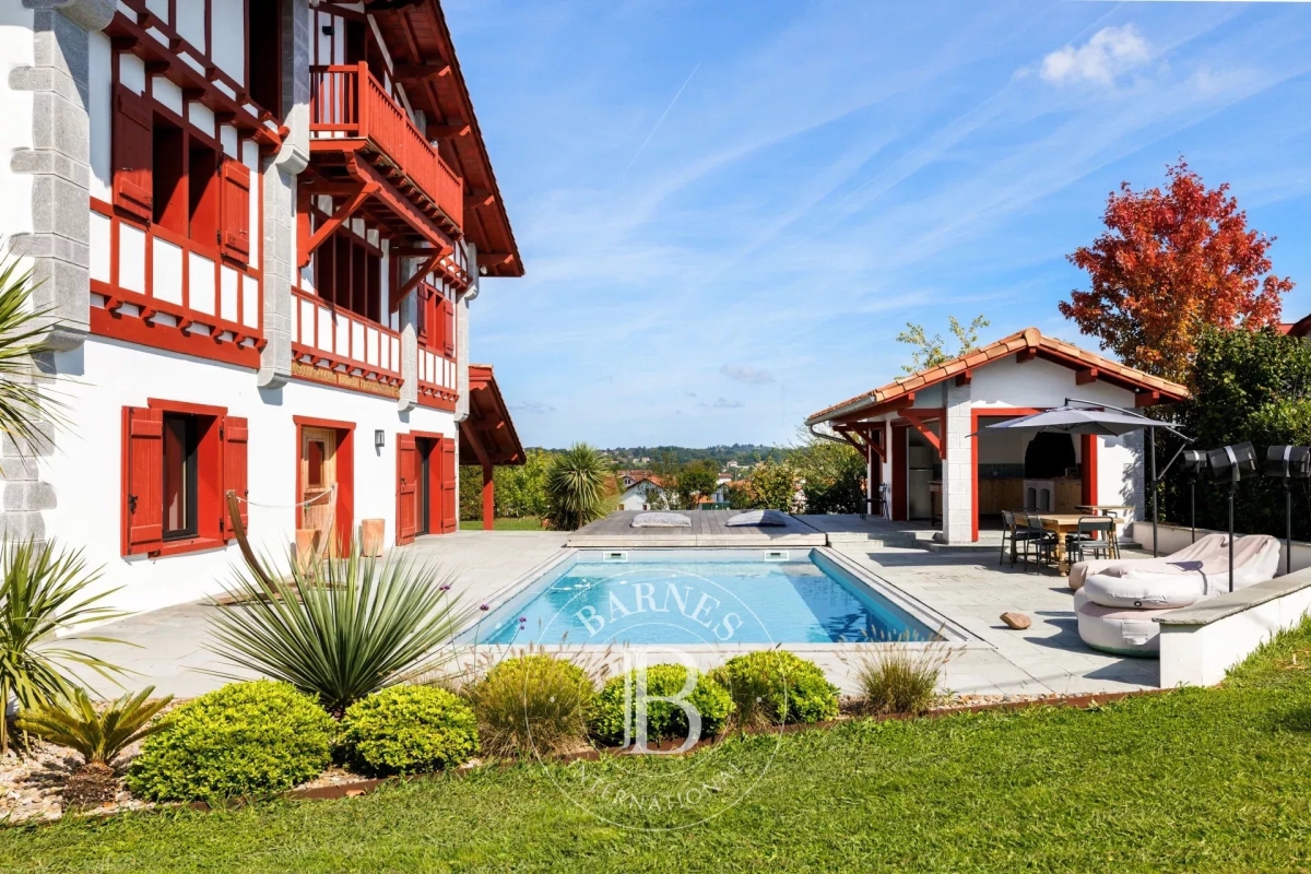 Luxury House for sale in Larressore, 1 800 000 €, Photo 3