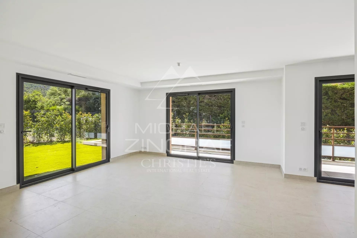 Luxury Apartment for sale in Saint-Raphaël, 725 000 €, Photo 4