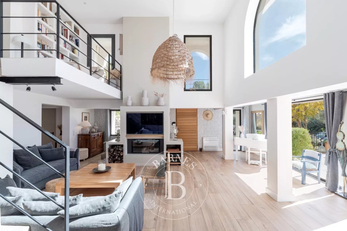 Maison de luxe à vendre à Roquefort-les-Pins, 2 490 000 €, Photo 4