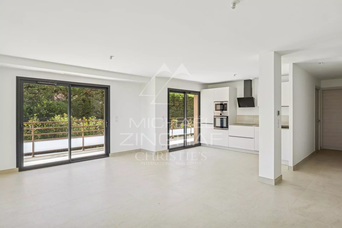 Luxury Apartment for sale in Saint-Raphaël, 725 000 €, Photo 5