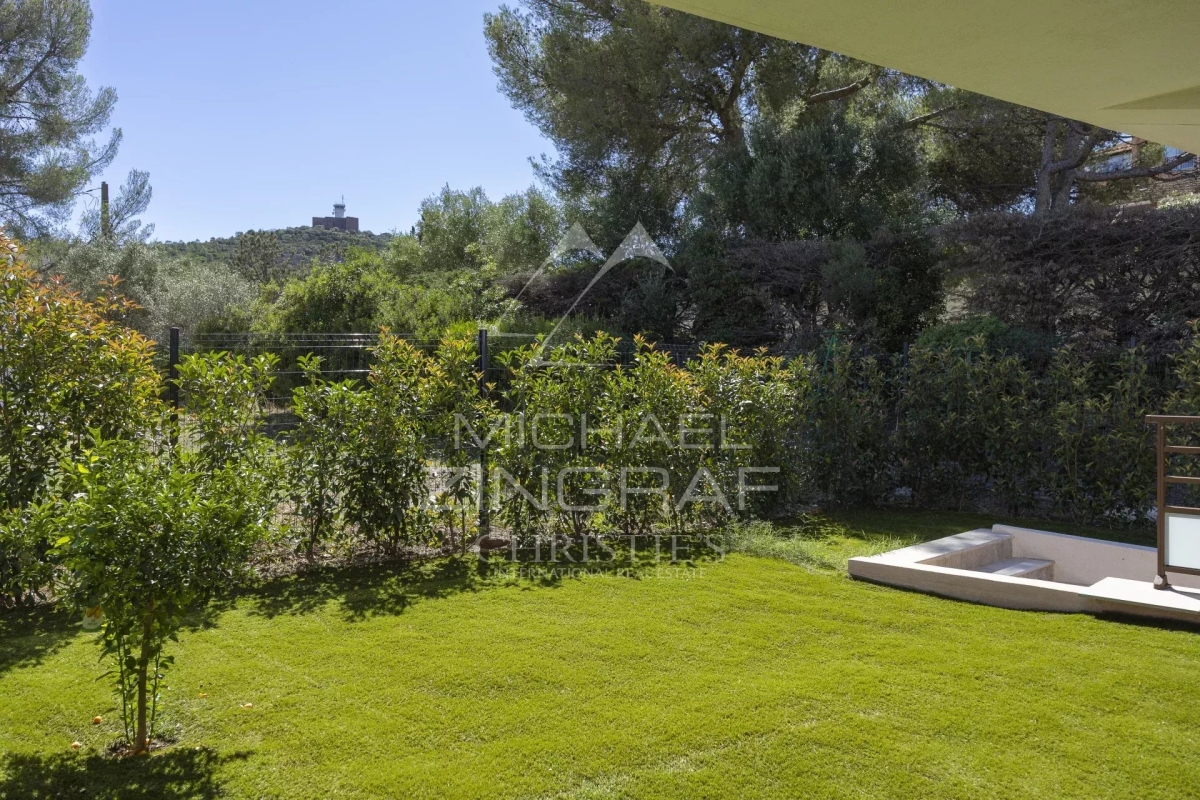 Luxury Apartment for sale in Saint-Raphaël, 725 000 €, Photo 6