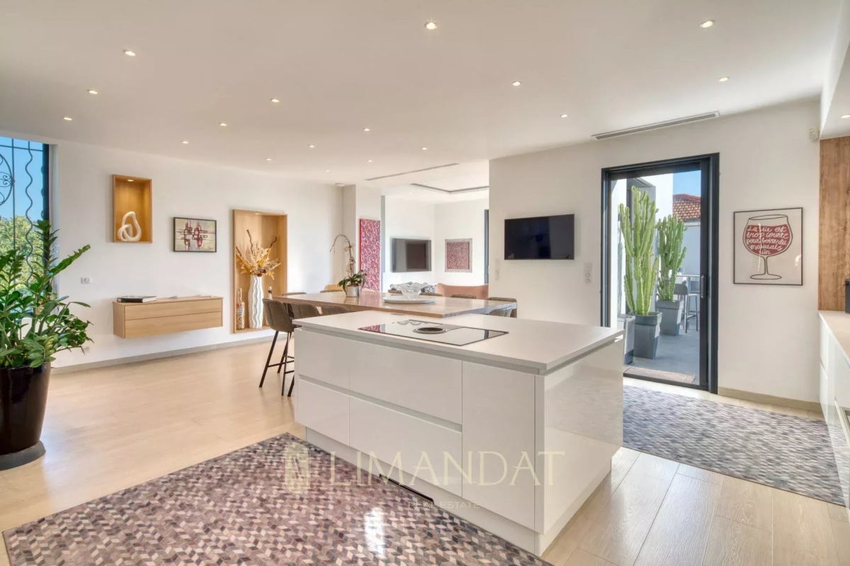 Luxury House for sale in Cannes, 1 750 000 €, Photo 3