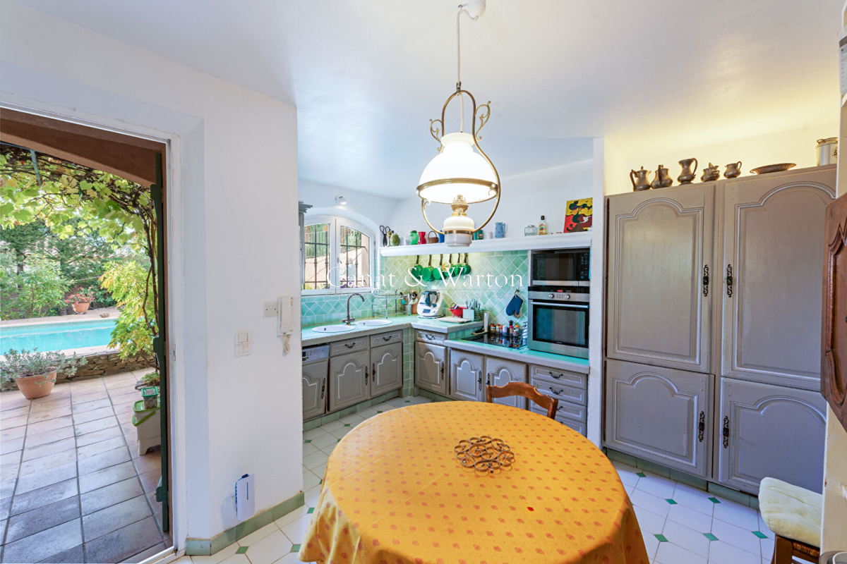 Maison de luxe à vendre à Saint-Raphaël, 849 000 €, Photo 6