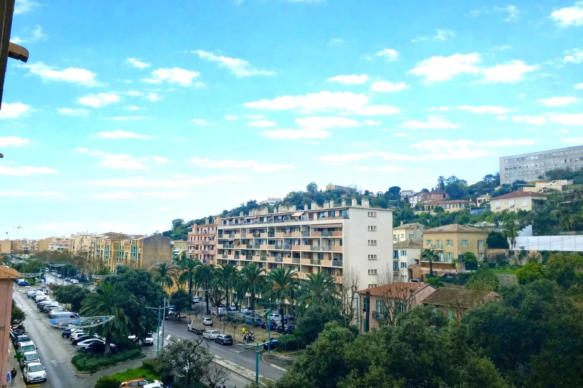 Appartement de luxe à vendre à Menton, 315 000 €, Photo 1