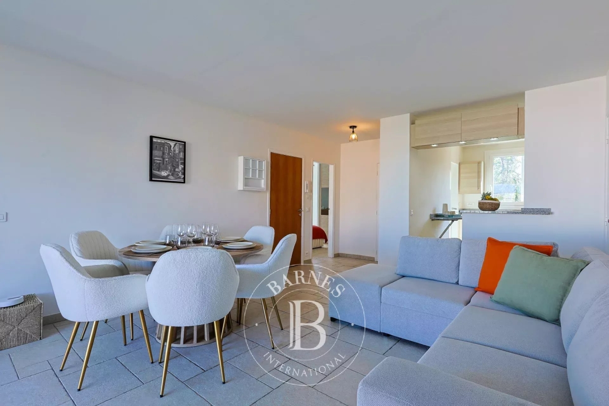 Luxury Apartment for sale in Saint-Tropez, 1 290 000 €, Photo 3