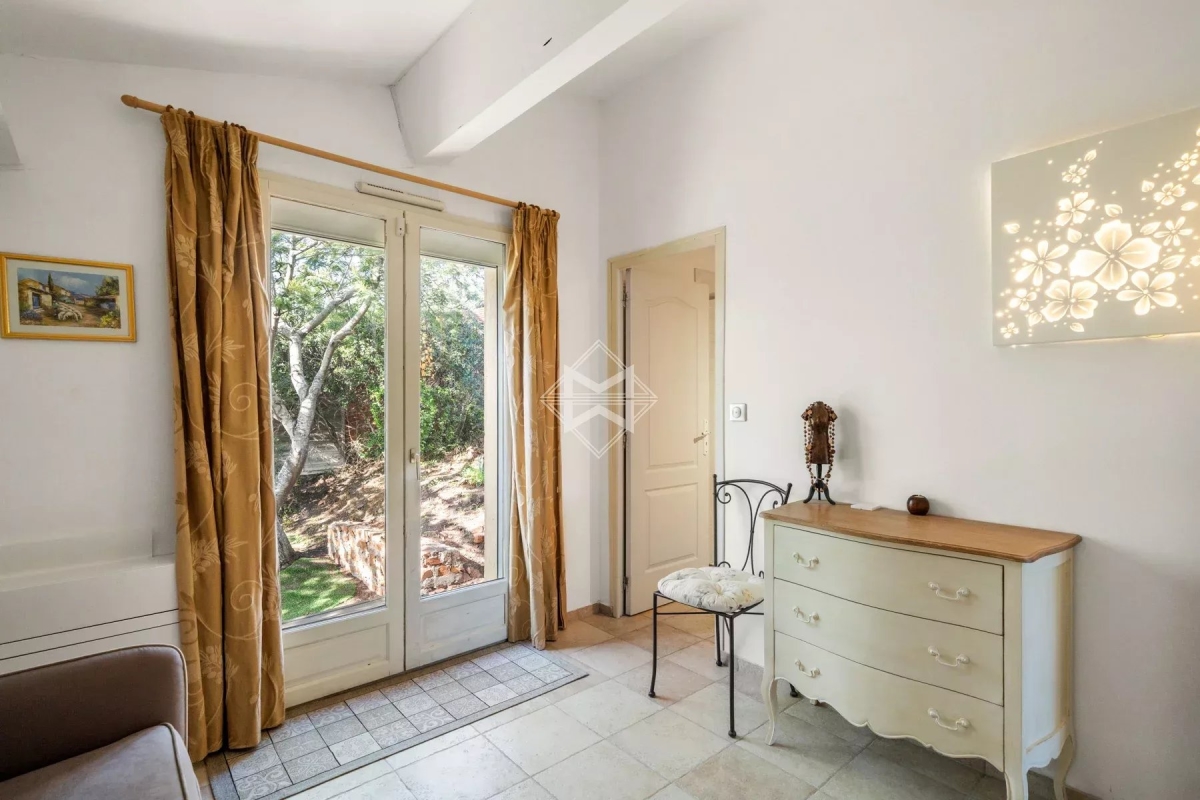 Maison de luxe à vendre à Agay, 925 000 €, Photo 7