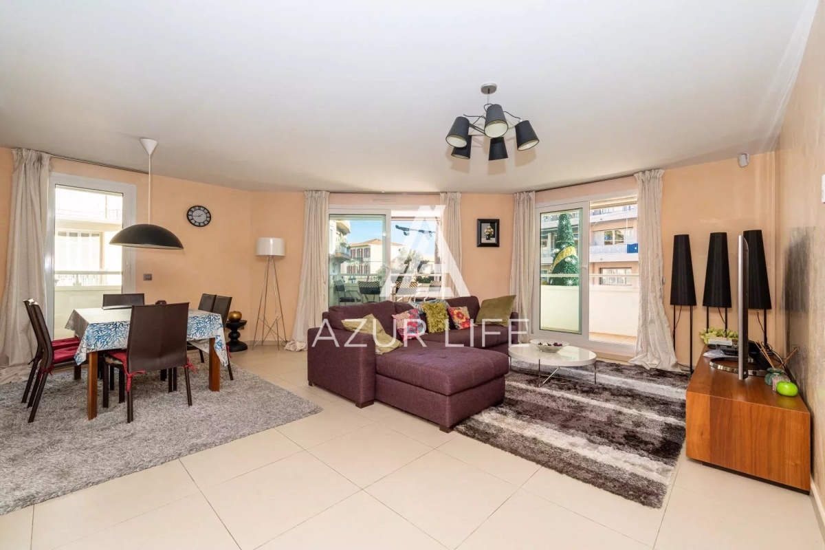 Luxury Apartment for sale in Beaulieu-sur-Mer, 780 000 €, Photo 2