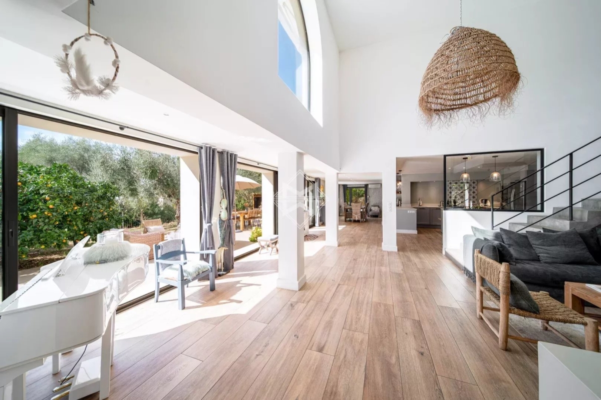 Maison de luxe à vendre à Roquefort-les-Pins, 2 490 000 €, Photo 6