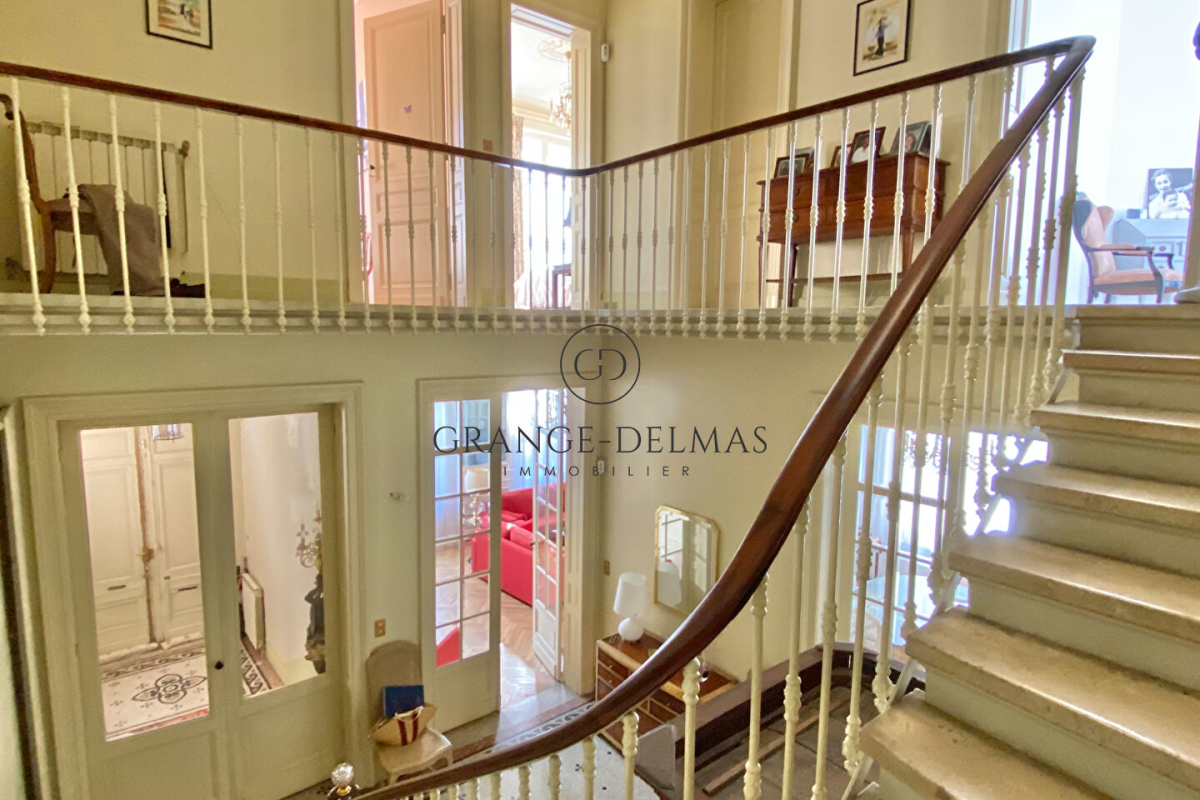 Maison de luxe à vendre à Bordeaux, 1 312 000 €, Photo 2