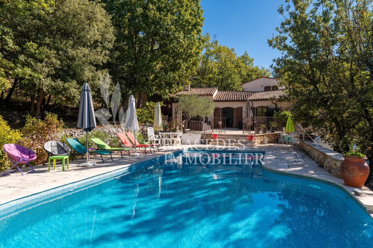 Maison de luxe à vendre à Saint-Cézaire-sur-Siagne, 790 000 €, Photo 3