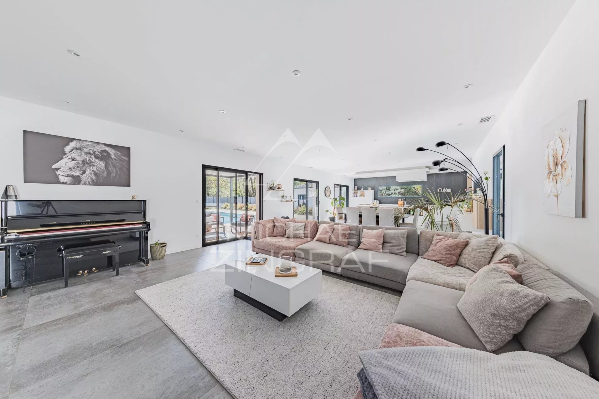 Maison de luxe à vendre à Salles, 1 150 000 €, Photo 7