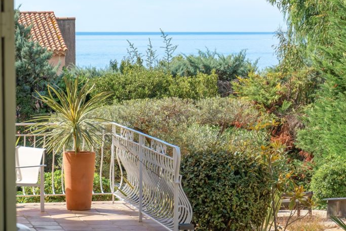 Maison de luxe à vendre à Saint-Cyr-sur-Mer, 1 980 000 €, Photo 3