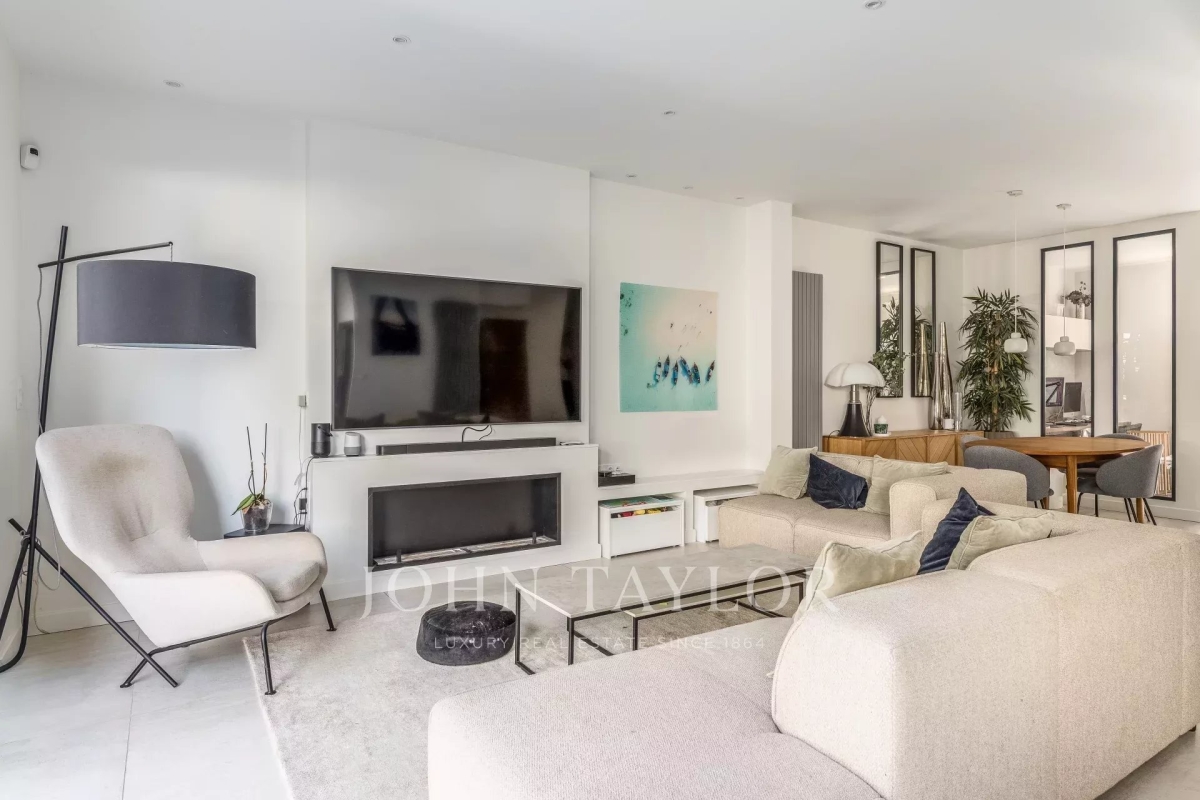 Maison de luxe à vendre à Bordeaux, 920 000 €, Photo 3