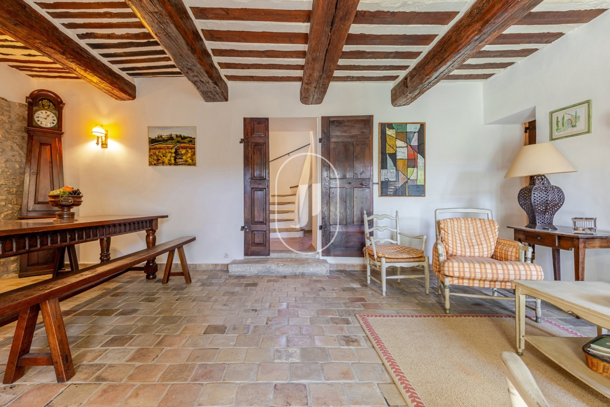 Maison de luxe à vendre à Gordes, 1 490 000 €, Photo 6