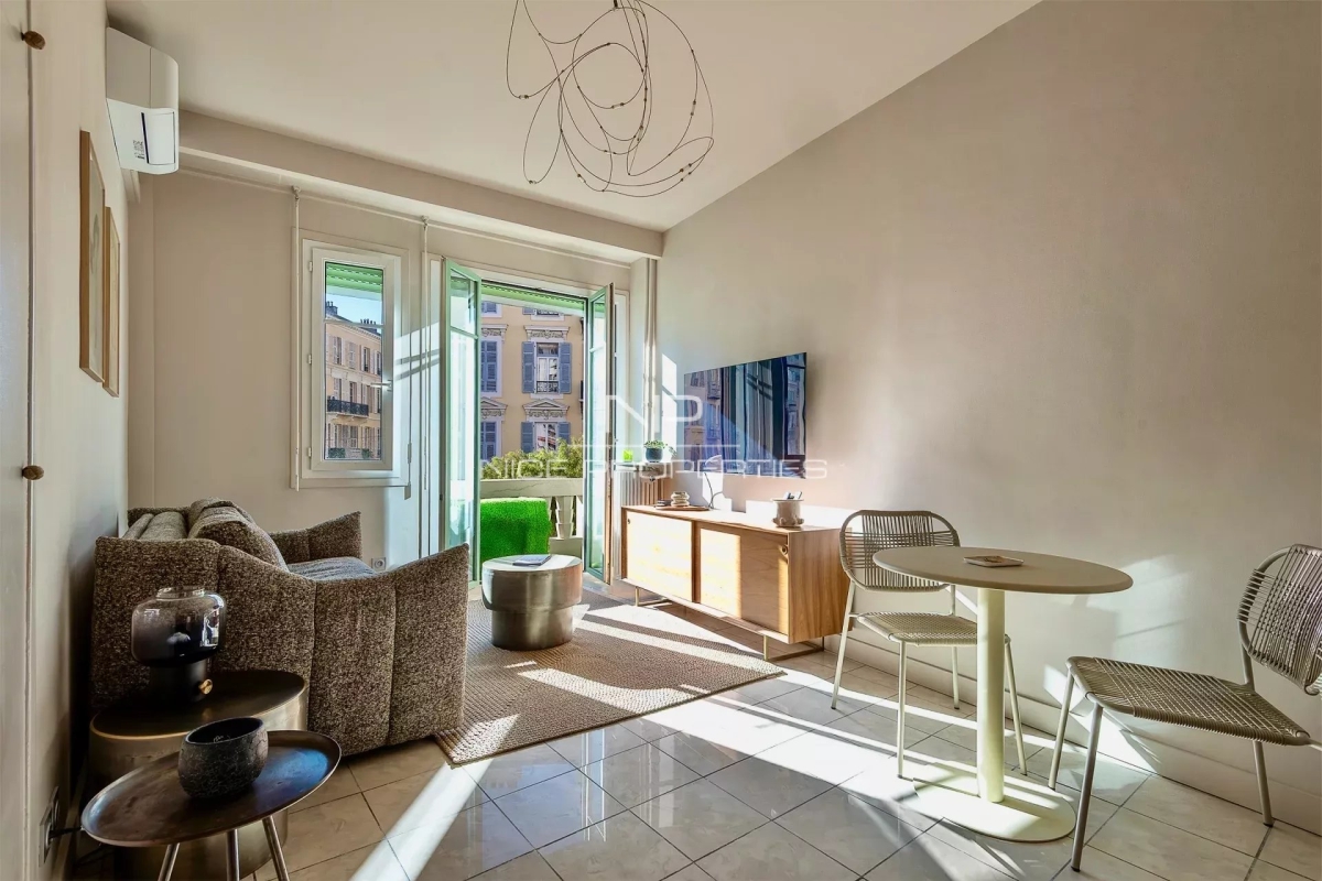 Appartement de luxe à vendre à Nice, 475 000 €, Photo 1