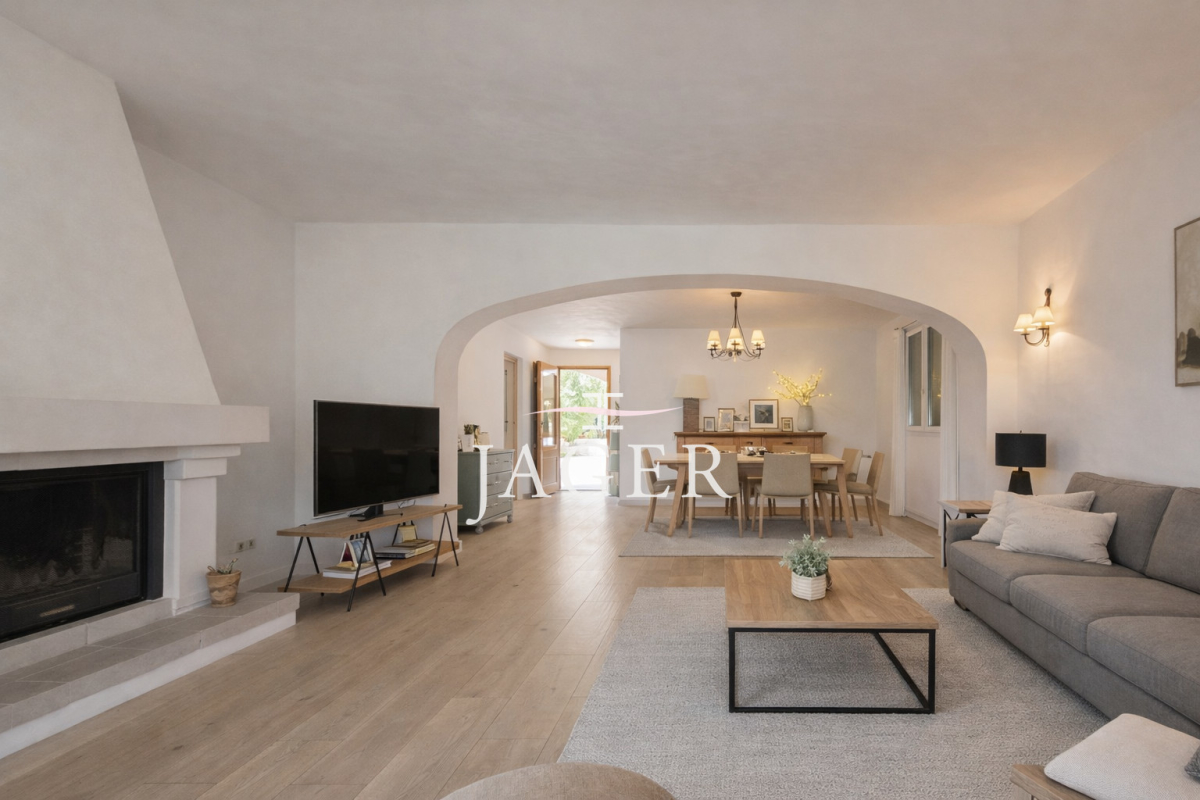 Maison de luxe à vendre à Sainte-Maxime, 690 000 €, Photo 2