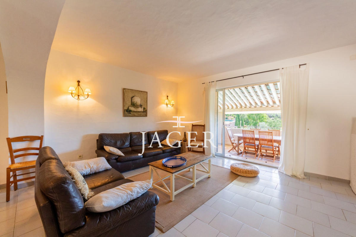 Maison de luxe à vendre à Sainte-Maxime, 690 000 €, Photo 3