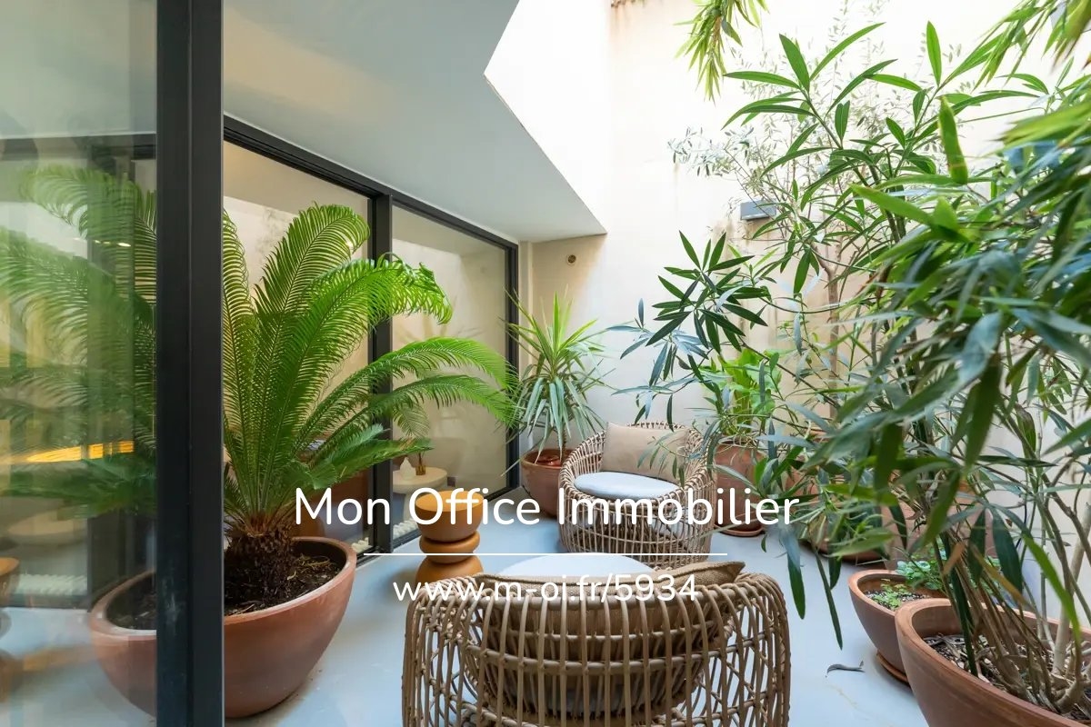 Luxury Apartment for sale in Aix-en-Provence, 1 300 000 €, Photo 1