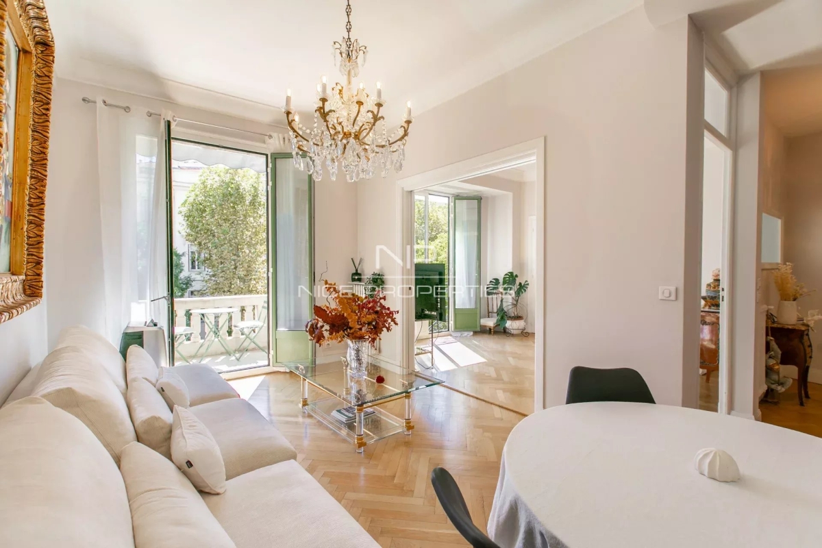 Luxury Apartment for sale in Nice, 1 200 000 €, Photo 1
