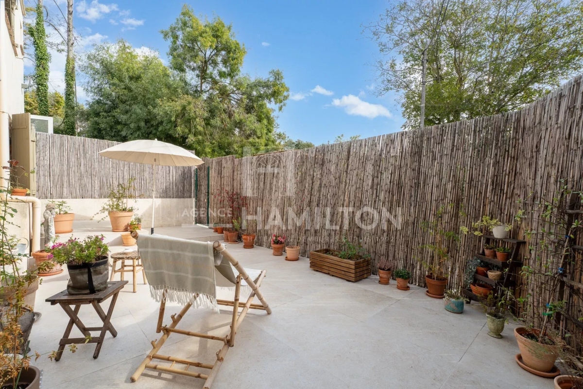 Luxury Apartment for sale in Châteauneuf-Grasse, 299 000 €, Photo 1