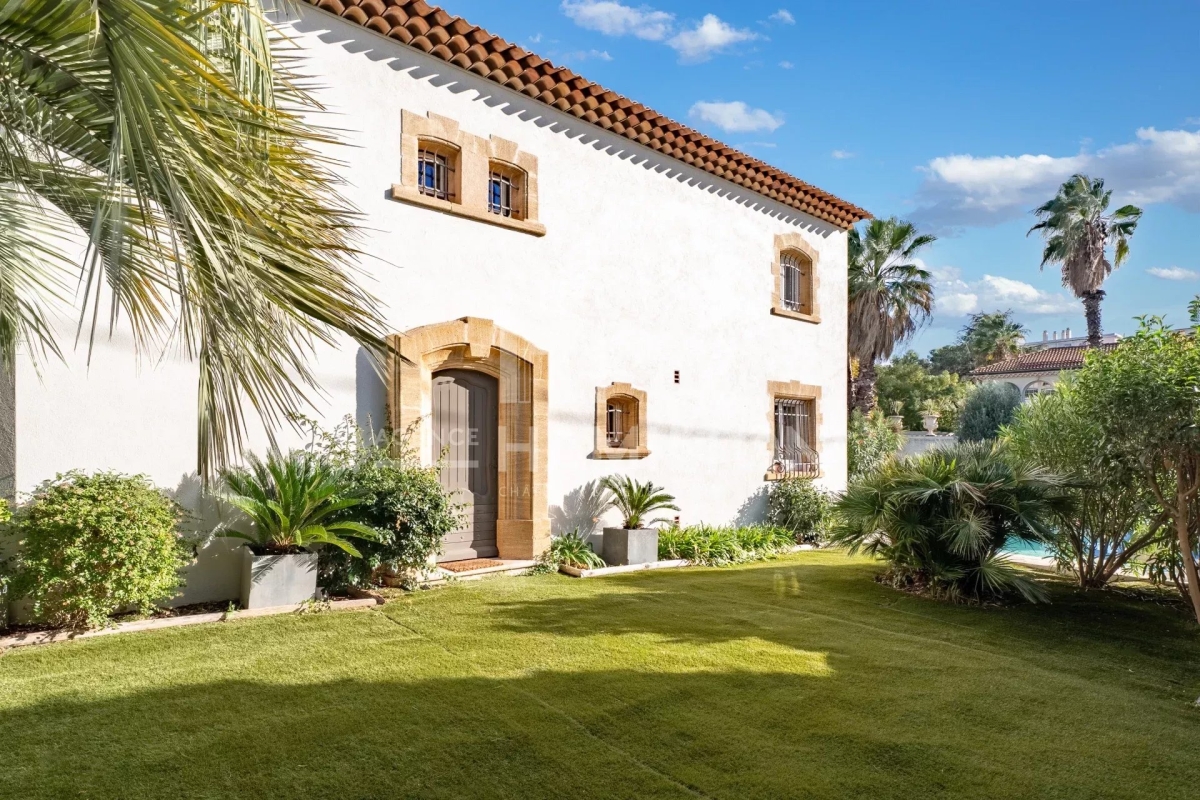 Luxury House for sale in Cannes, 1 390 000 €, Photo 1