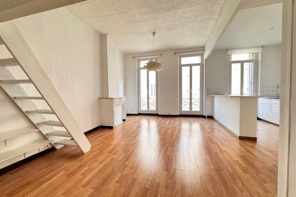 Appartement de luxe à vendre à Marseille 6Ème, 189 000 €, Photo 3