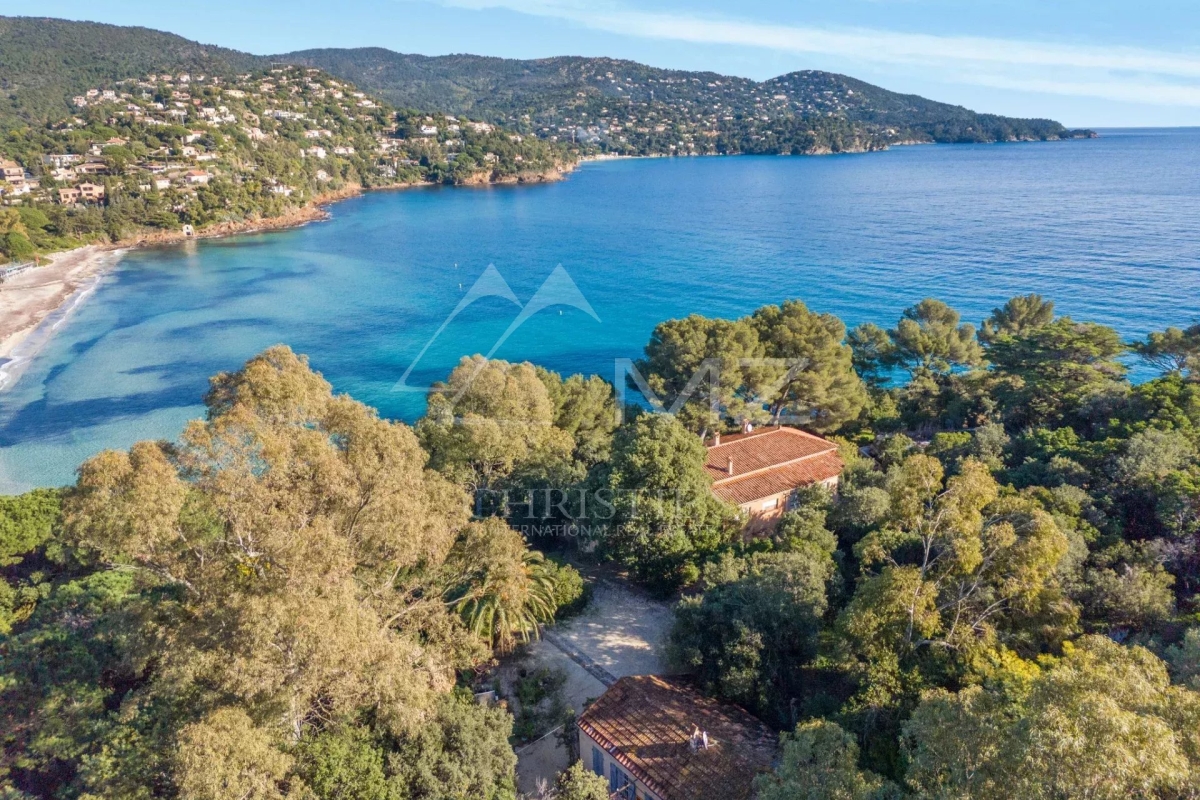 Maison de luxe à vendre à Le Lavandou, 12 750 000 €, Photo 1
