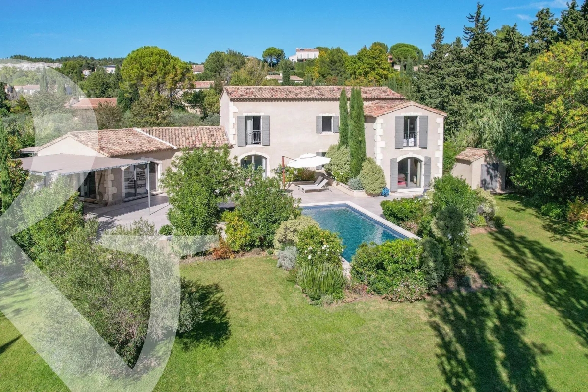 Maison de luxe à vendre à Maussane les Alpilles, 1 890 000 €, Photo 1