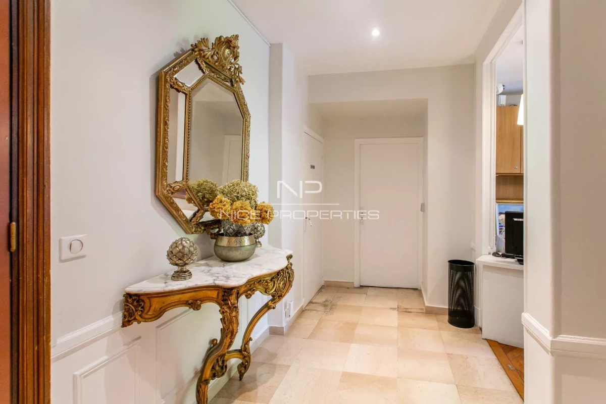 Luxury Apartment for sale in Nice, 990 000 €, Photo 1