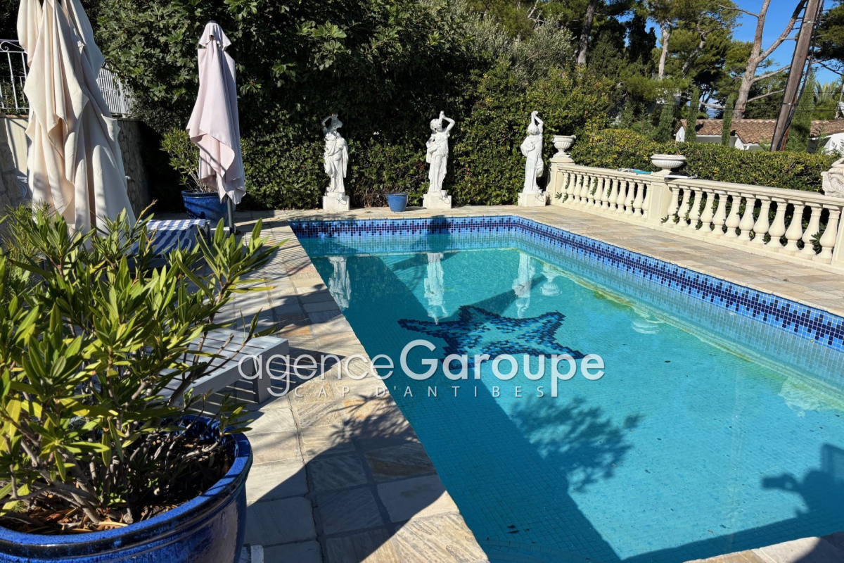 Maison de luxe à vendre à Cap d'Antibes, 2 995 000 €, Photo 2