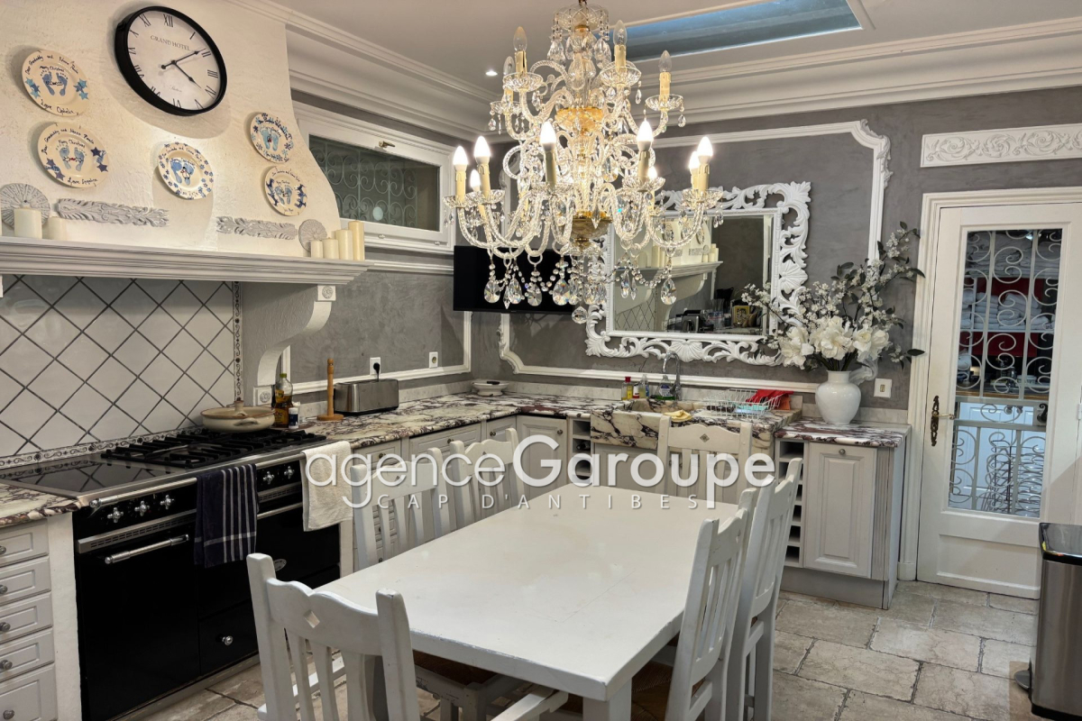 Maison de luxe à vendre à Cap d'Antibes, 2 995 000 €, Photo 3