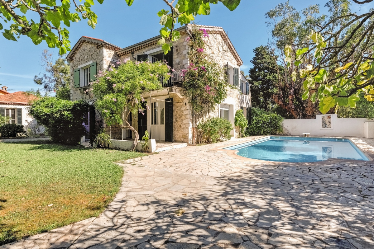 Maison de luxe à vendre à Cap d'Antibes, 2 520 000 €, Photo 1