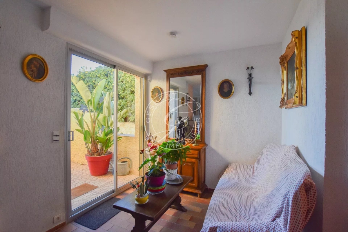 Maison de luxe à vendre à Saint-Aygulf, 650 000 €, Photo 3