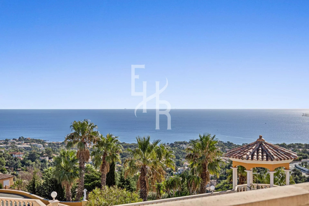 Maison de luxe à vendre à Saint-Aygulf, 3 750 000 €, Photo 1
