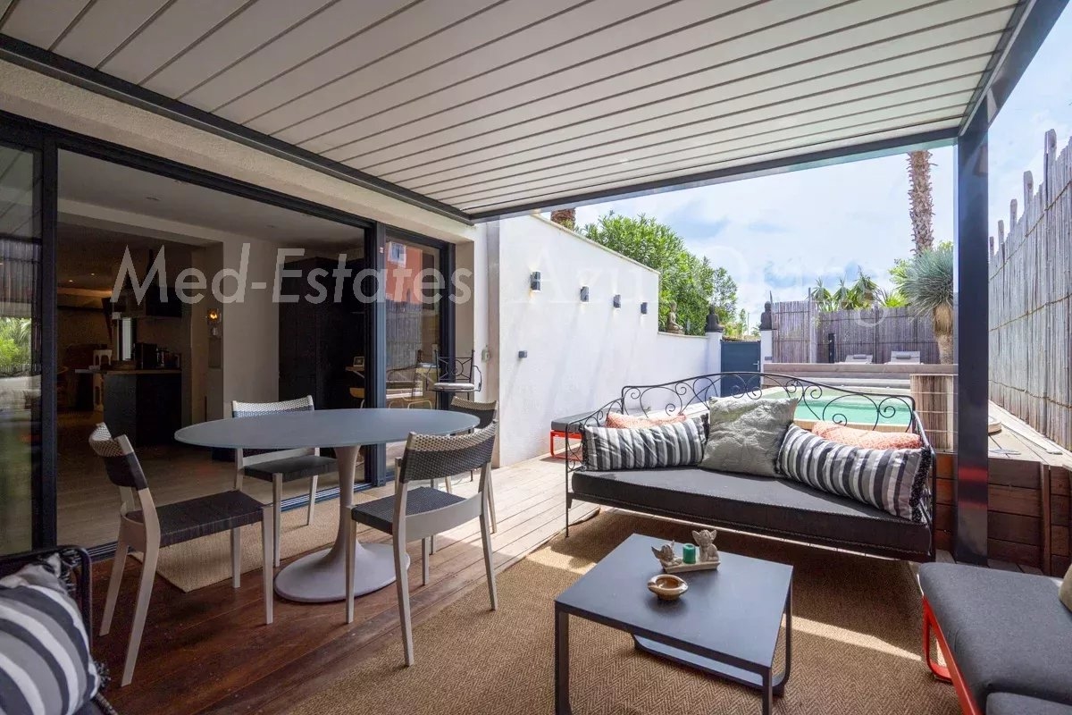 Luxury Apartment for sale in Grimaud, 798 000 €, Photo 2