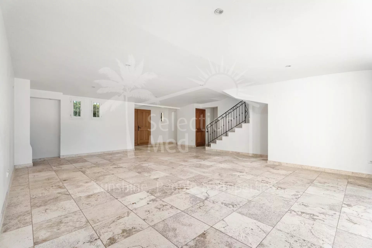 Maison de luxe à vendre à Grasse, 1 150 000 €, Photo 4