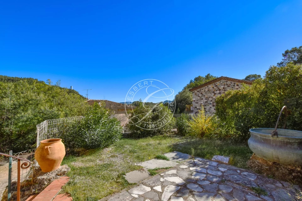 Luxury House for sale in Taradeau, 258 000 €, Photo 5