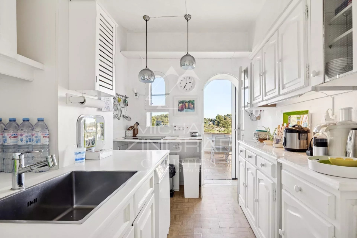 Luxury Apartment for sale in Saint-Paul-de-Vence, 1 195 000 €, Photo 5