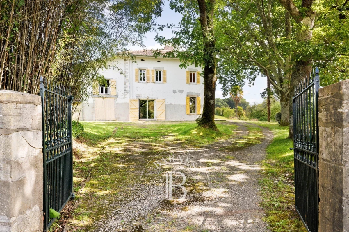 Luxury House for sale in Sainte-Marie-de-Gosse, 895 000 €, Photo 1