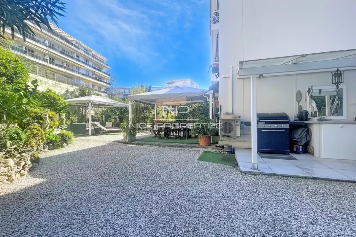 Luxury Apartment for sale in Nice, 498 000 €, Photo 1