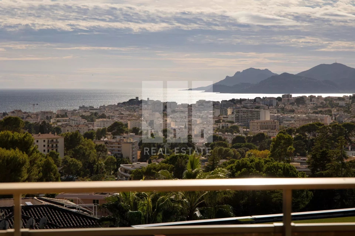 Appartement de luxe à vendre à Cannes, 1 580 000 €, Photo 1