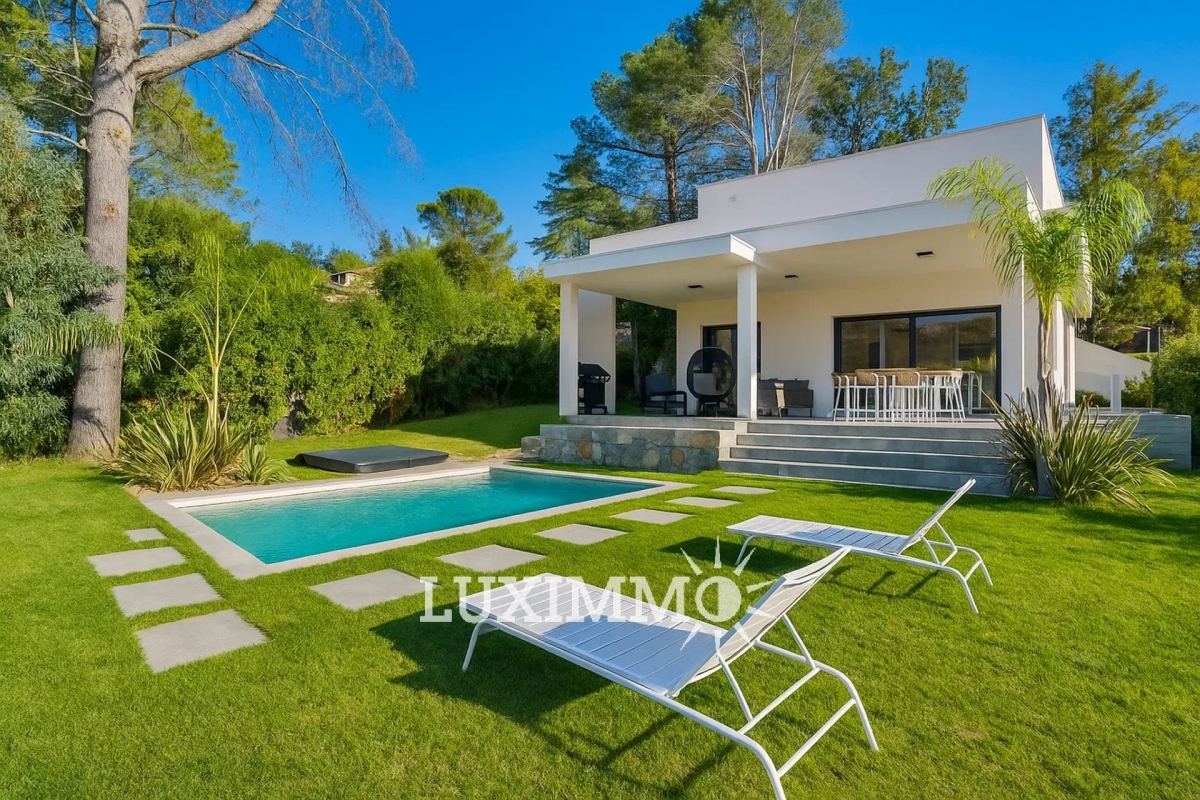 Maison de luxe à vendre à Valbonne, 2 100 000 €, Photo 1