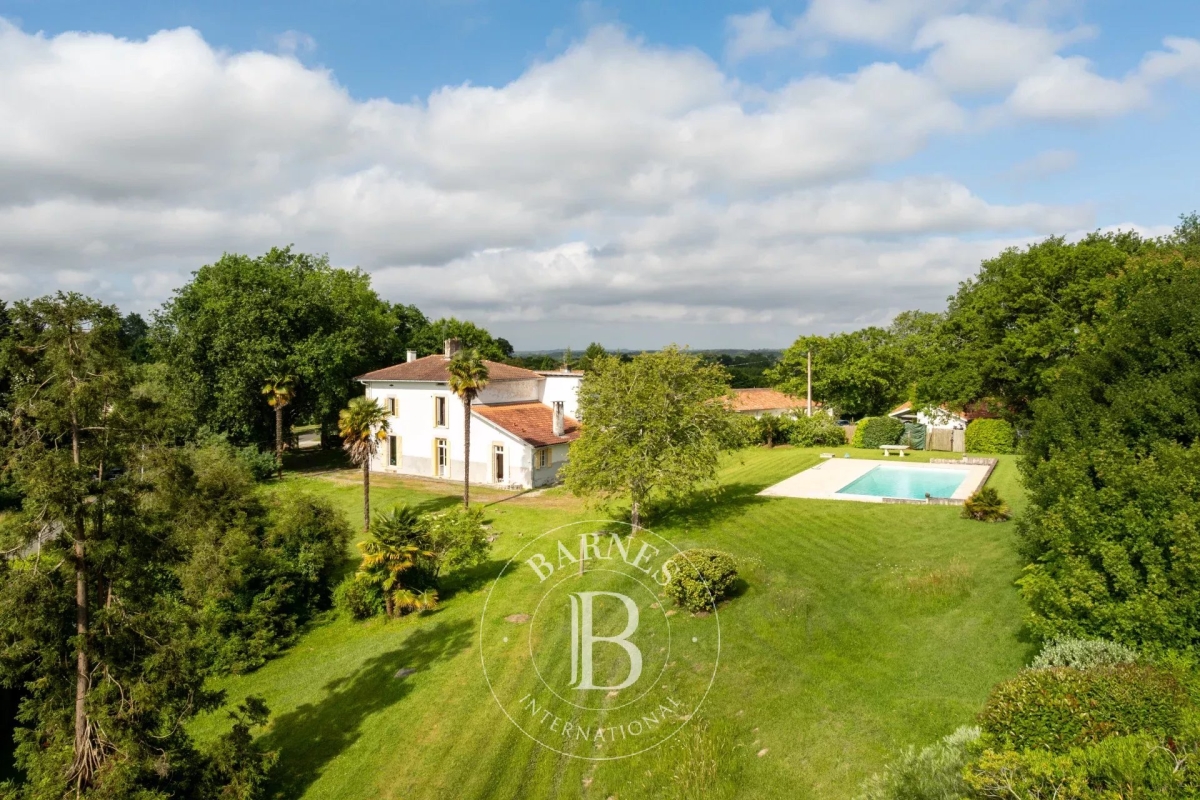 Luxury House for sale in Sainte-Marie-de-Gosse, 895 000 €, Photo 2