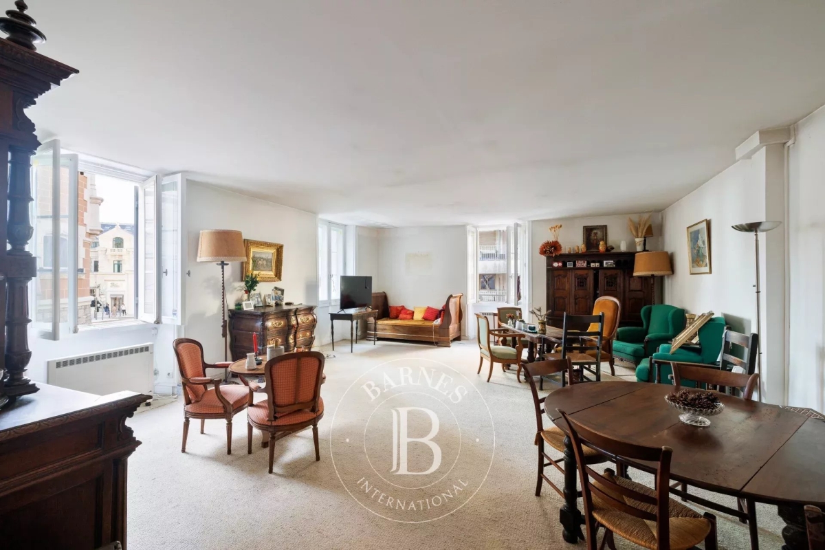 Luxury Apartment for sale in Biarritz, 1 150 000 €, Photo 2